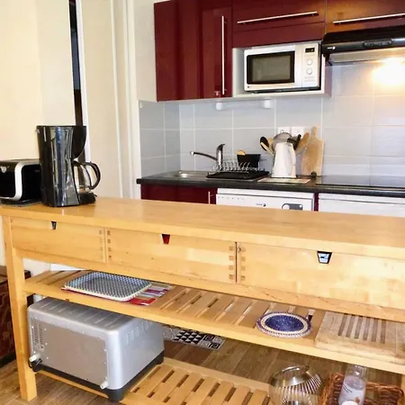 Pre De Camille - Spacieux Avec Balcon, Terrasse Et Garage Proche Du Centre De Mae-8664 Apartament